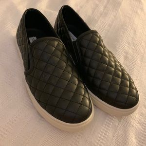 NEW STEVE MADDEN ECENTRCQ SLIP ON SNEAKERS
